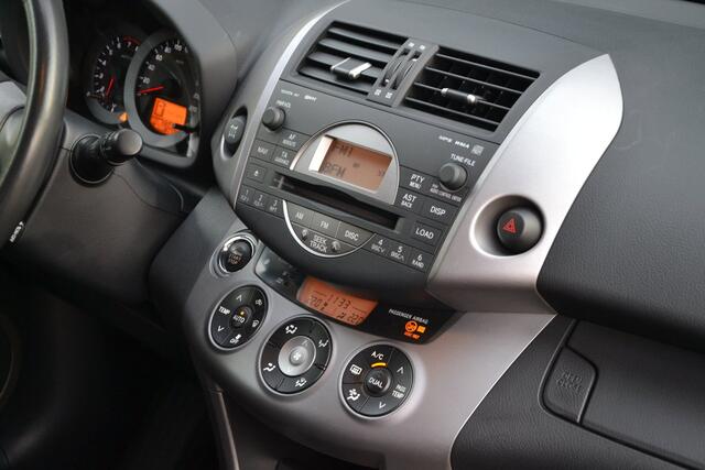 Toyota RAV4 2.0 VVTi Executive  Automaat  Top onderhouden  Nette auto 