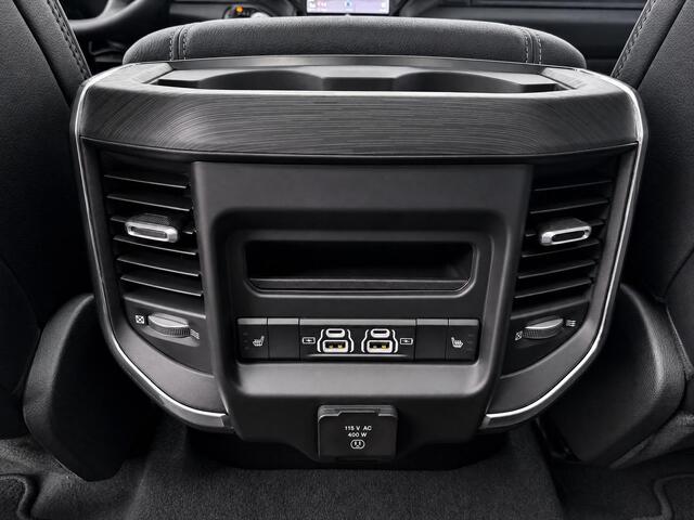 Dodge 1500 Ram Laramie Night Edition Modeljaar 24 | BOMVOL| Panoramadak elect. | Luchtvering | Virtual cockpit | Adaptive cruise | Geheel rijklaar incl. LPG