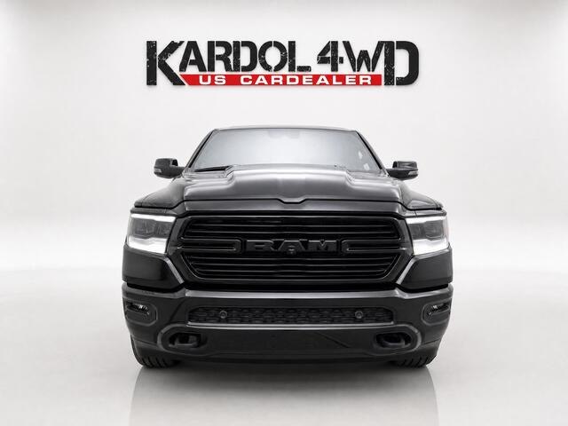 Dodge 1500 Ram Laramie Night Edition Modeljaar 24 | BOMVOL| Panoramadak elect. | Luchtvering | Virtual cockpit | Adaptive cruise | Geheel rijklaar incl. LPG