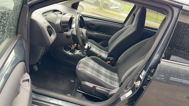 Peugeot 108 1.0 e-VTi 72pk Active / Apple Carplay / Camera