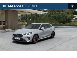 BMW 1-Serie 120 M Sport Automaat / Sportstoelen / Achteruitrijcamera / M Adaptief onderstel / Comfort Access / Adaptieve LED / Stuurverwarming