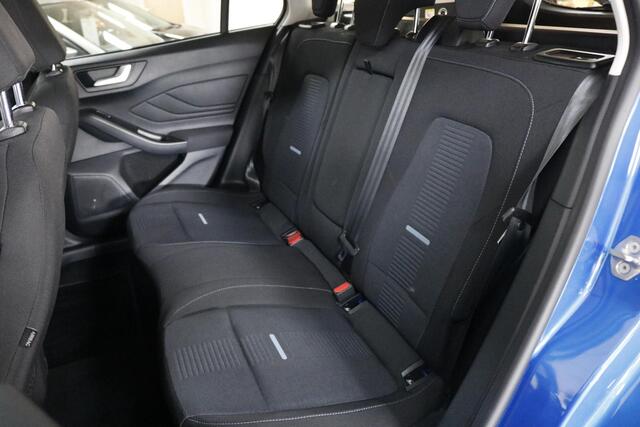 Ford Focus Wagon 1.0 EcoBoost Hybrid Active X 155 PK. Clima | Head up display | Carplay | Camera | Volle auto