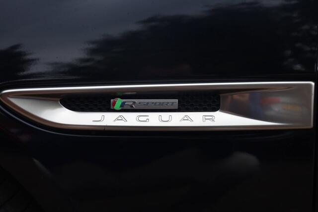 Jaguar XE 2.0 Portfolio Aut.| R-Sport | Panorama | Stoelverwarming | Nette staat | Elek. Kofferklep | Dealeronderhouden | NL. Auto