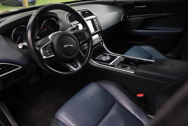 Jaguar XE 2.0 Portfolio Aut.| R-Sport | Panorama | Stoelverwarming | Nette staat | Elek. Kofferklep | Dealeronderhouden | NL. Auto