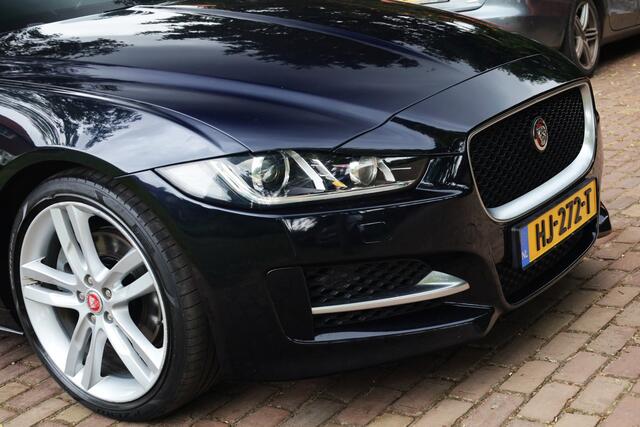 Jaguar XE 2.0 Portfolio Aut.| R-Sport | Panorama | Stoelverwarming | Nette staat | Elek. Kofferklep | Dealeronderhouden | NL. Auto