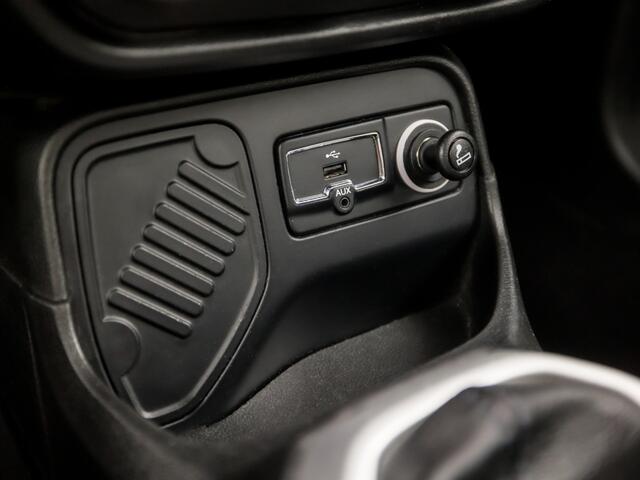 Jeep Renegade 1.4 MultiAir Sport NAVIGATIE, CLIMATE, GETINT GLAS, SPORTSTOELEN, CRUISE, KEYLESS, PARKEERSENSOREN, STAAT