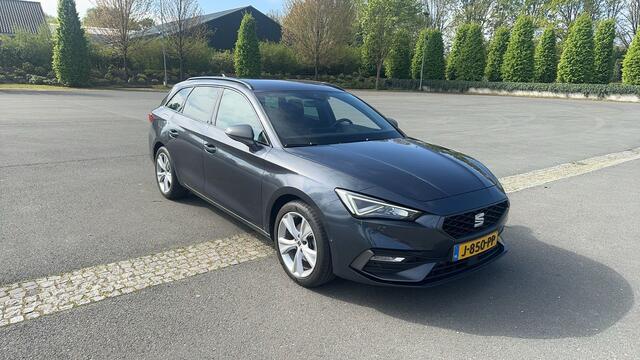 Seat Leon Sportstourer 1.5 TSI 150pk FR Launch Edition / Navigatie / Apple Carplay / Parkeersensoren