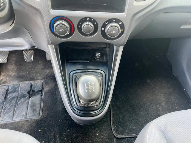 Hyundai Matrix 1.6i Dynamic - Airco - Schade