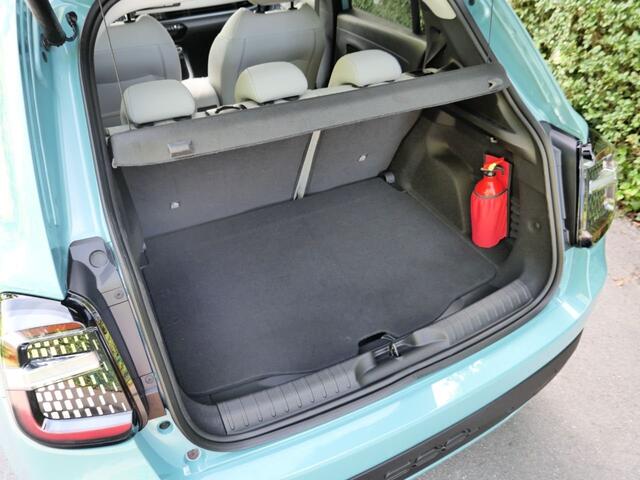 Fiat 600 La Prima, 54kWh, 156 PK, 405 KM autonomie