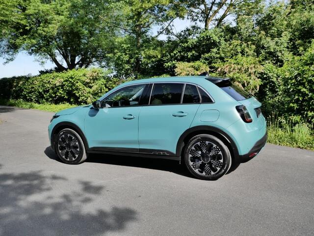 Fiat 600 La Prima, 54kWh, 156 PK, 405 KM autonomie