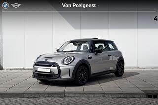 MINI Electric Camden 16 Inch / Stoelverwarming / Glazen Schuifdak / Warmte pomp / Harman Kardon / Led koplampen / Achteruitrij Camera