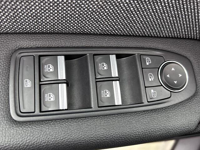 Renault Captur E-Tech full hybrid 145PK Techno | NAVI | CAMERA | CARPLAY