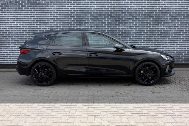 Cupra Leon 1.4 e-Hybrid VZ Adrenaline | Plug-in Hybrid PHEV | Achteruitrijcamera | Parkeersensoren | Keyless Entry | Navigatie | Apple Carplay | Android Aut