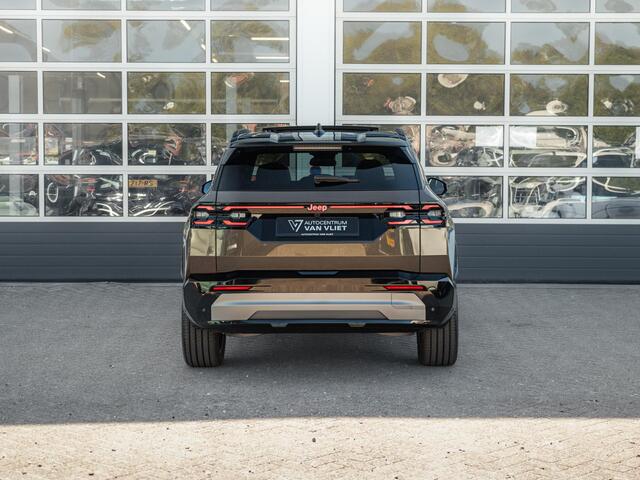 Jeep Compass First Edition 74 kWh | Direct leverbaar | Adapt. Cruise | Camera | Carplay | 20 | Elektr. A-Klep | Navi | Winter Pack | Schuif/Kanteldak | Pre