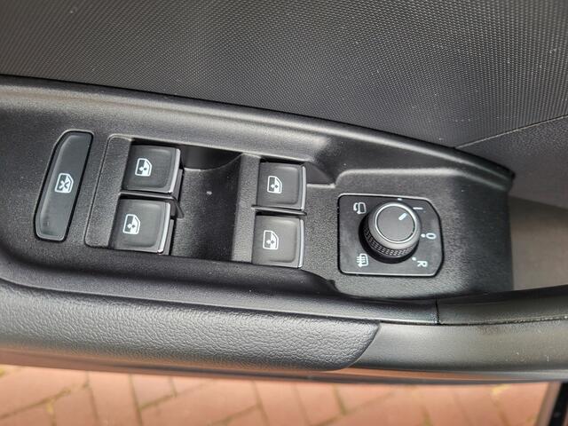 Audi A1 SPORTBACK 30 TFSI S edition garantie mogelijk tm 2034
