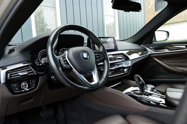 BMW 5-Serie 520i High Executive Edition Rijklaarprijs-Garantie Leder Navigatie Trekhaak Schuifdak Led Camera