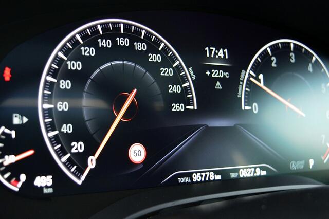 BMW 5-Serie 520i High Executive Edition Rijklaarprijs-Garantie Leder Navigatie Trekhaak Schuifdak Led Camera