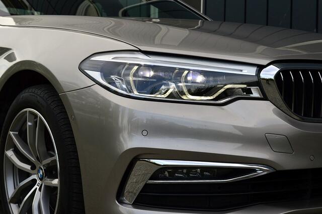 BMW 5-Serie 520i High Executive Edition Rijklaarprijs-Garantie Leder Navigatie Trekhaak Schuifdak Led Camera