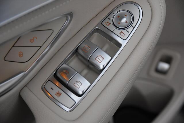 Mercedes-Benz C-Klasse 180 CDI LeerPDCElektrische stoelverstellingPDC