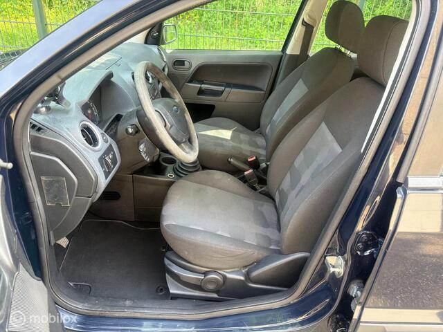 Ford Fusion 1.4-16V Champion Airco | Trekhaak | APK 06-2026 | NAP