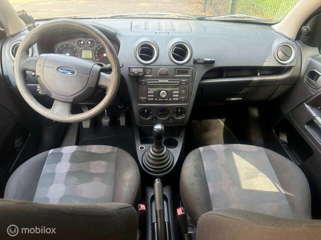 Ford Fusion 1.4-16V Champion Airco | Trekhaak | APK 06-2026 | NAP