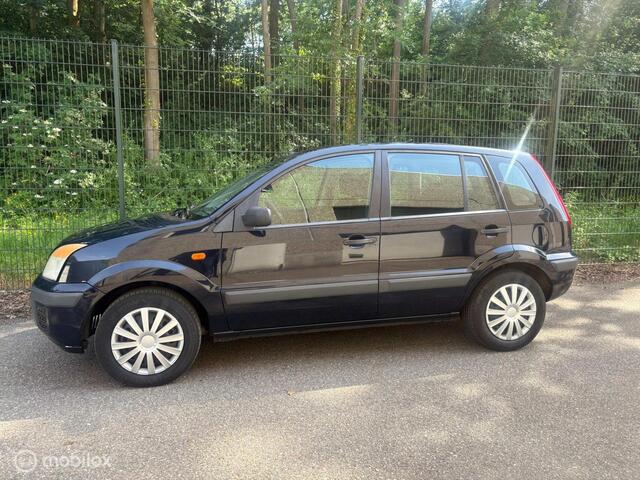 Ford Fusion 1.4-16V Champion Airco | Trekhaak | APK 06-2026 | NAP