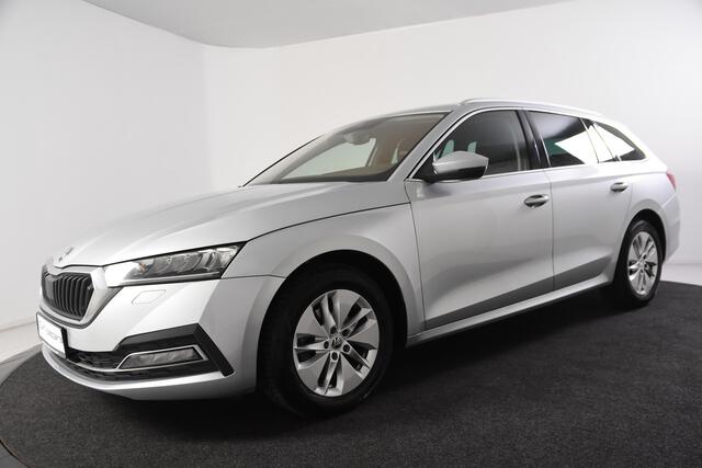 Skoda Octavia Combi e-TSI Ambition DSG 1ste eigenaarNavigatieStoelverwarmingTrekhaak