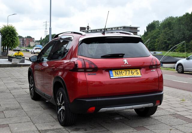 Peugeot 2008 1.2 PureTech Allure Camera Carplay Automaat Pano
