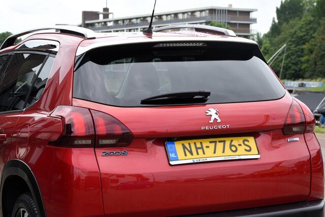 Peugeot 2008 1.2 PureTech Allure Camera Carplay Automaat Pano