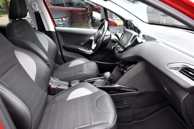 Peugeot 2008 1.2 PureTech Allure Camera Carplay Automaat Pano