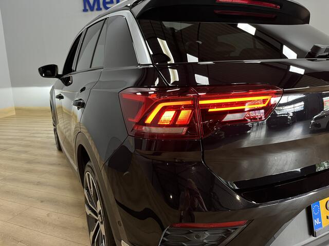 Volkswagen T-ROC 2.0 TSI 4Motion Sport Airco ECC | LED | Panorama | Leer | Virtual | Adaptive Cruise | 19 velgen | Trekhaak | Apple Carplay Android auto | Isofix