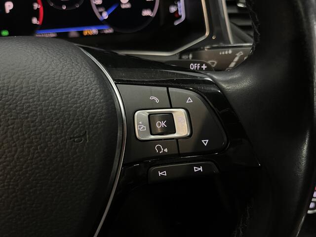 Volkswagen T-ROC 2.0 TSI 4Motion Sport Airco ECC | LED | Panorama | Leer | Virtual | Adaptive Cruise | 19 velgen | Trekhaak | Apple Carplay Android auto | Isofix