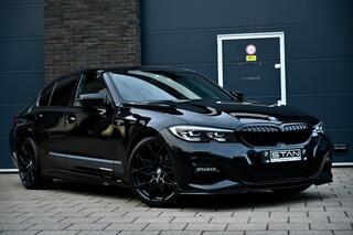 BMW 3-SERIE BMW 320i Executive Edition | M Sport | M Performance | Alcantara | 20 Inch