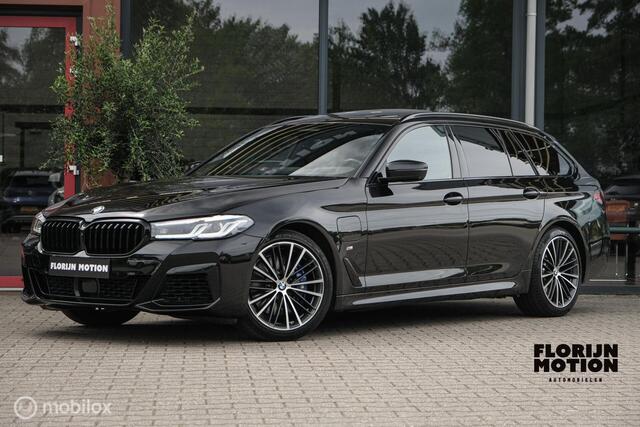 BMW 5-Serie Touring 530e Business Edition Plus | 92% SOH | M- Pakket | Pano | Harman Kardon | Trekhaak | 360 Camera | HUD | ACC | DAB+ | Stoelverwarming