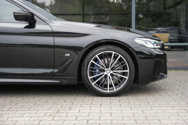 BMW 5-Serie Touring 530e Business Edition Plus | 92% SOH | M- Pakket | Pano | Harman Kardon | Trekhaak | 360 Camera | HUD | ACC | DAB+ | Stoelverwarming