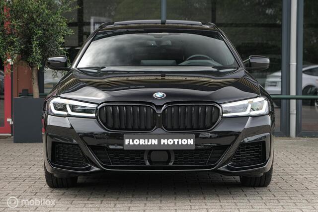 BMW 5-Serie Touring 530e Business Edition Plus | 92% SOH | M- Pakket | Pano | Harman Kardon | Trekhaak | 360 Camera | HUD | ACC | DAB+ | Stoelverwarming