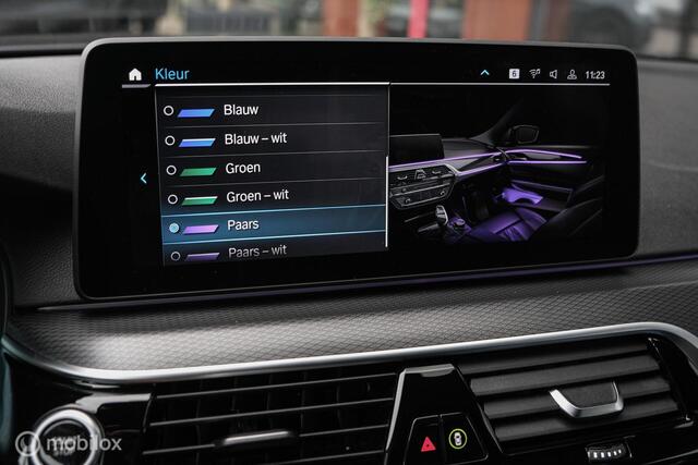 BMW 5-Serie Touring 530e Business Edition Plus | 92% SOH | M- Pakket | Pano | Harman Kardon | Trekhaak | 360 Camera | HUD | ACC | DAB+ | Stoelverwarming