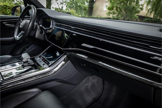 Audi Q7 55 TFSI e Quattro S-Line S Sportstoel Matrix LED Air Suspension Luchtvering