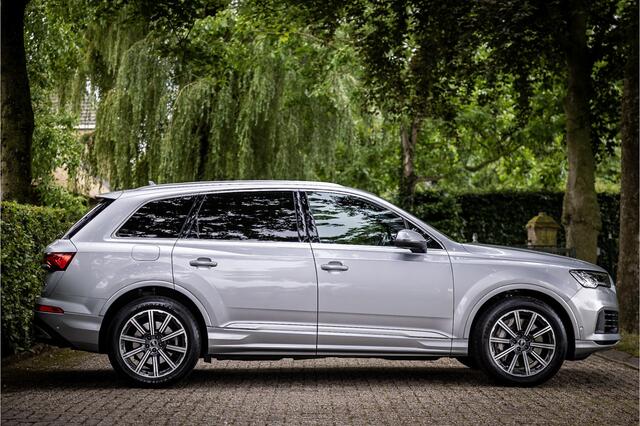 Audi Q7 55 TFSI e Quattro S-Line S Sportstoel Matrix LED Air Suspension Luchtvering