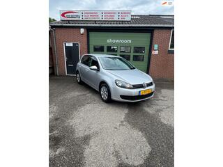 Volkswagen Golf VI