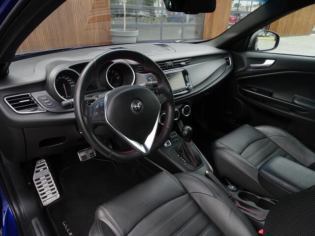 Alfa Romeo Giulietta 1.4 T 170PK MultiAir Super / luxe pakket / LED NAP