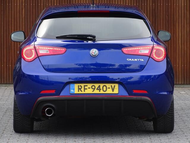 Alfa Romeo Giulietta 1.4 T 170PK MultiAir Super / luxe pakket / LED NAP