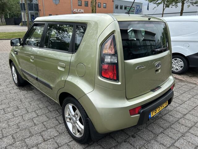 KIA Soul 1.6 X-pect Cool Car Play APK 1-27 BJ 2011 