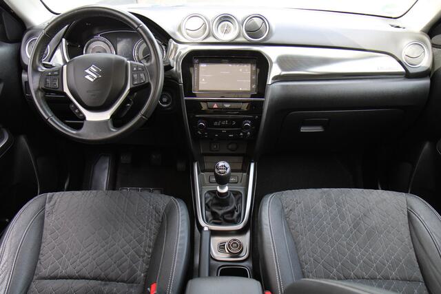 Suzuki Vitara 1.4 140PK AllGrip 4X4 Panoramadak Carplay luxe