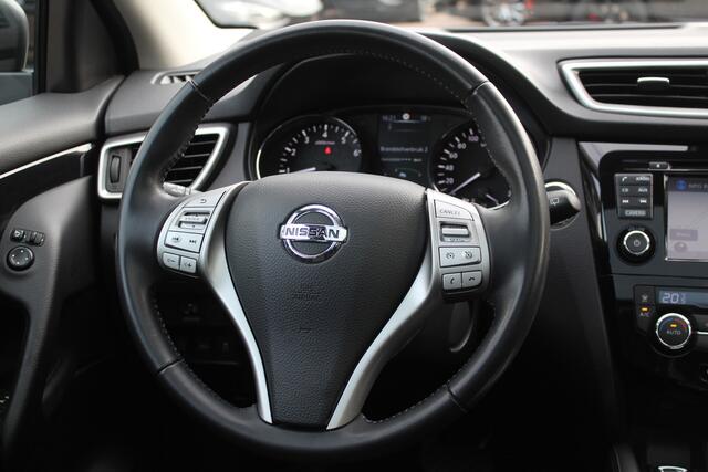 Nissan Qashqai 1.2 Connect Edition / Trekhaak / Camera / Panoramadak / Keyless / Navigatie / 17'' / DAB / Cruise Control /
