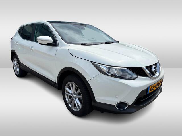 Nissan Qashqai 1.2 Connect Edition / Trekhaak / Camera / Panoramadak / Keyless / Navigatie / 17'' / DAB / Cruise Control /