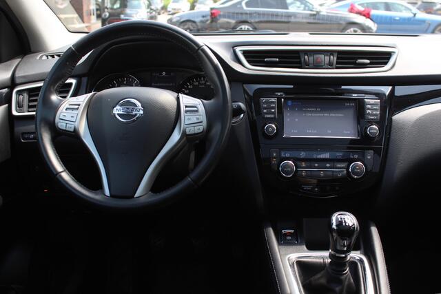 Nissan Qashqai 1.2 Connect Edition / Trekhaak / Camera / Panoramadak / Keyless / Navigatie / 17'' / DAB / Cruise Control /