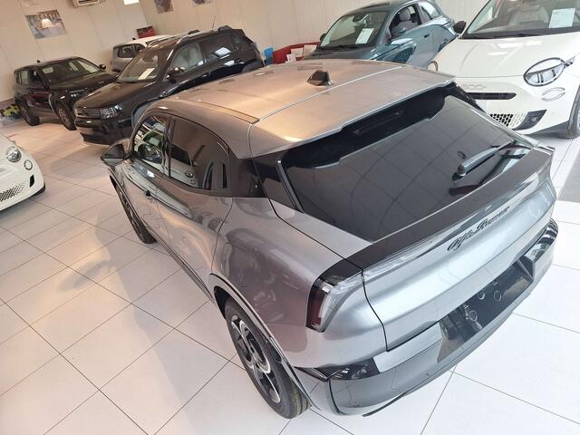 Alfa Romeo Junior 1.2 Turbo Hybrid Ibrida Ti Ti