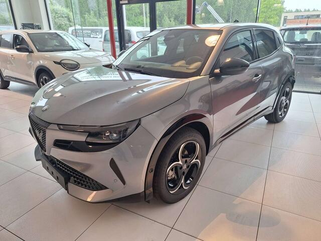 Alfa Romeo Junior 1.2 Turbo Hybrid Ibrida Ti Ti