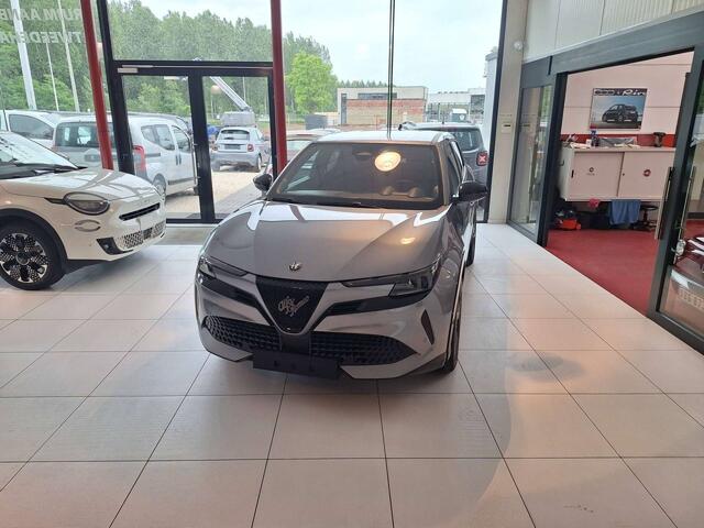 Alfa Romeo Junior 1.2 Turbo Hybrid Ibrida Ti Ti
